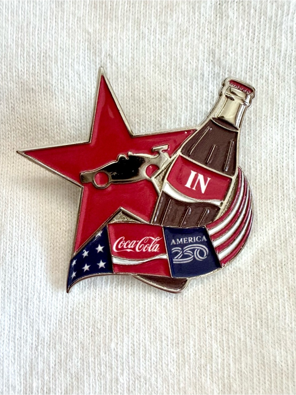 NEW Coca-Cola IN Indiana
Pin America250 - Indy Racecar / Coke
Bottle